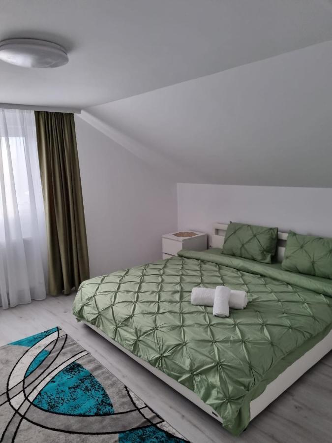 Izabella Guest House 萨彻勒 外观 照片