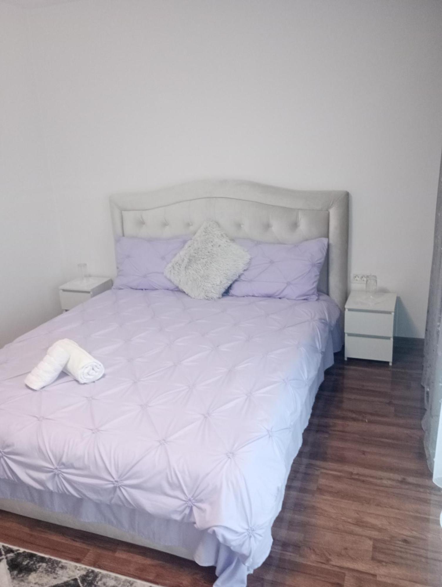 Izabella Guest House 萨彻勒 外观 照片