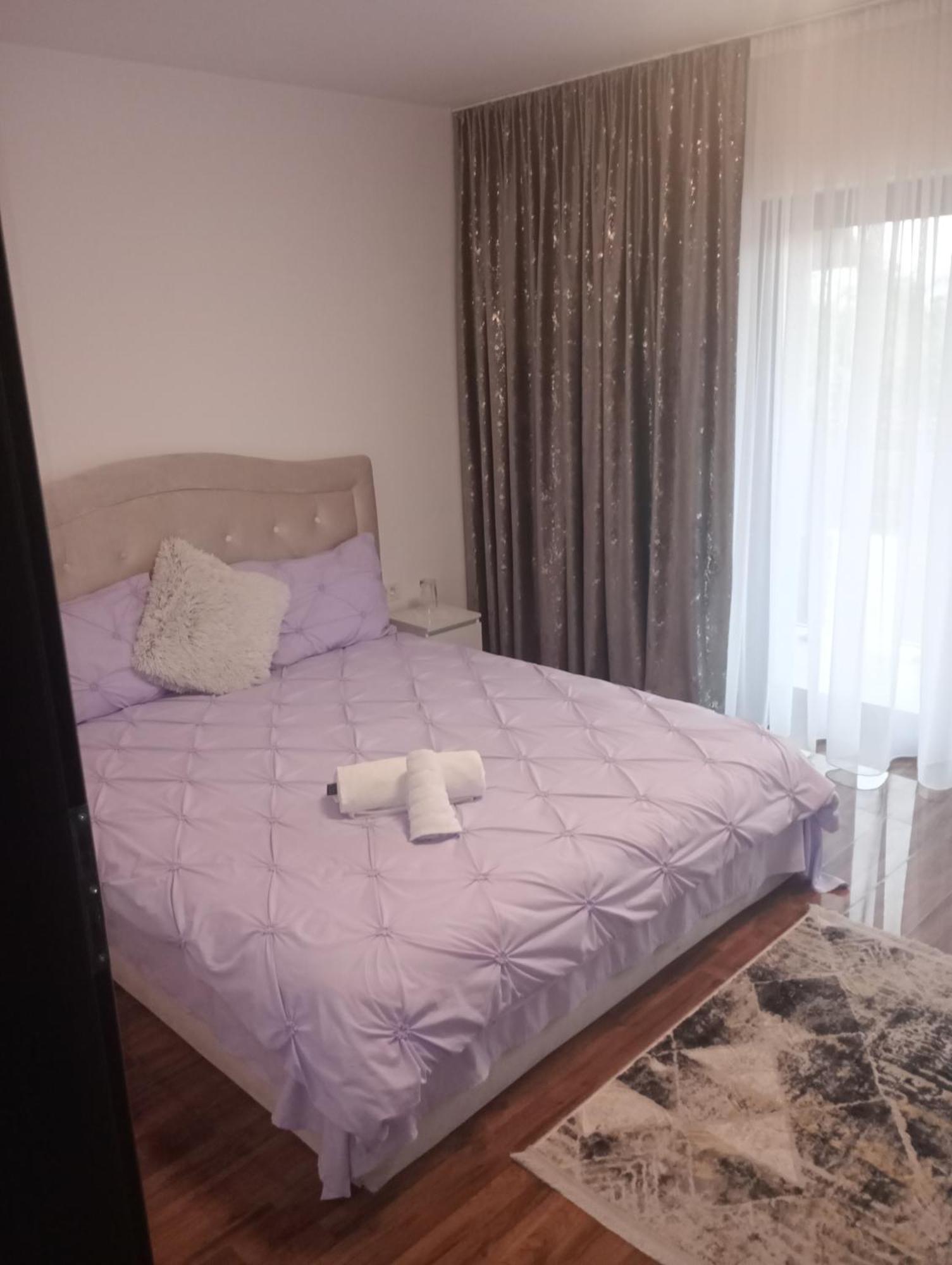 Izabella Guest House 萨彻勒 外观 照片