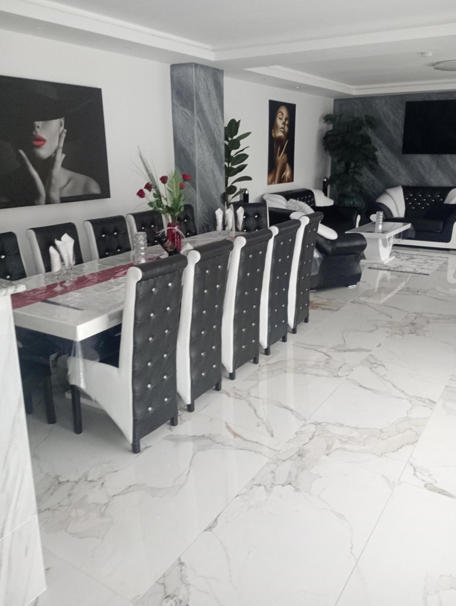 Izabella Guest House 萨彻勒 外观 照片