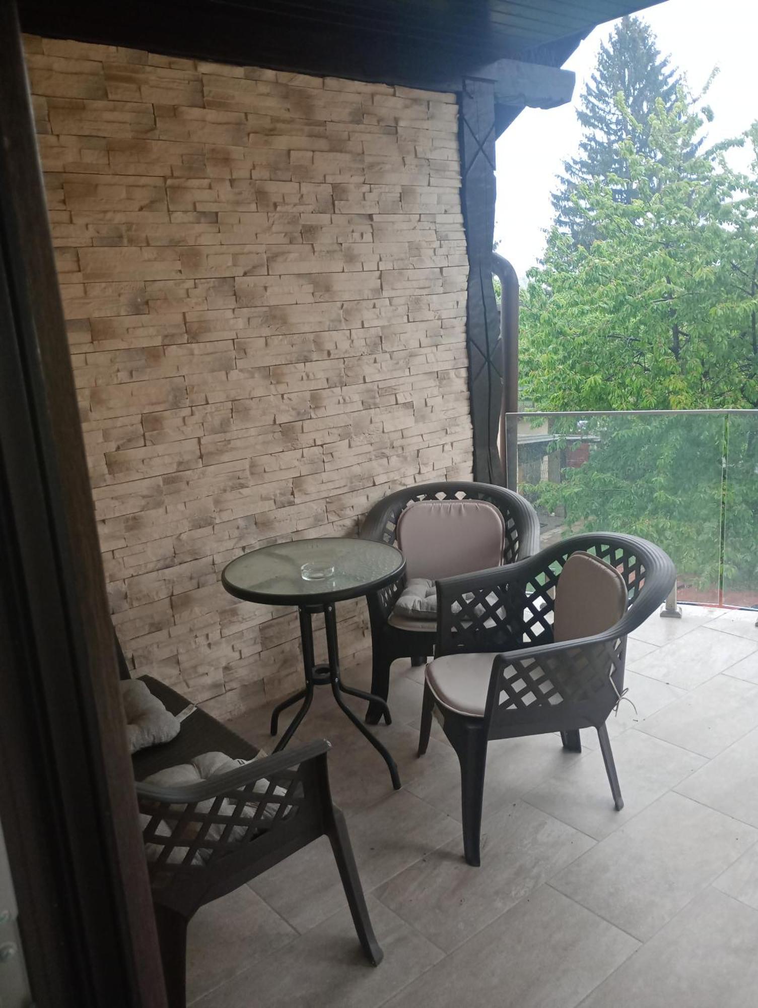 Izabella Guest House 萨彻勒 外观 照片